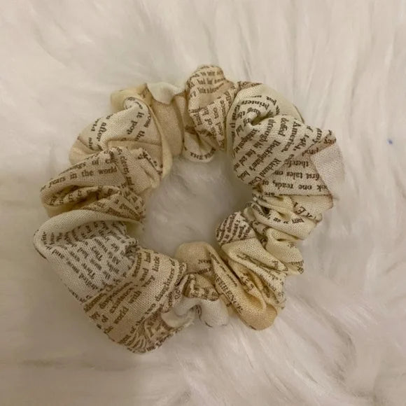 Book Pages Print Hair Scrunchie. Multicolor. Small (Mini).