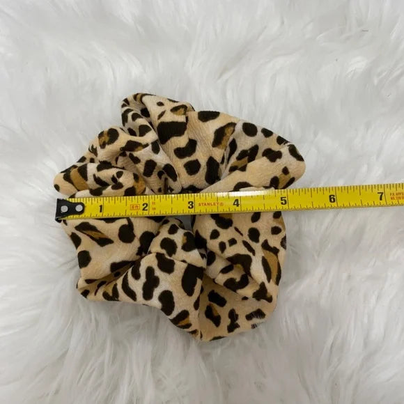 Women's Hair Scrunchie. Leopard Print. Medium
