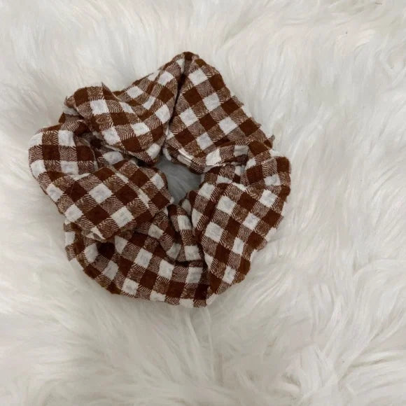 Medium Brown Gingham Scrunchie – 96% Polyester & 4% Spandex Hair Accessory for Ponytails & Buns