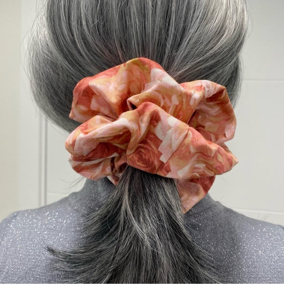 Rose Print Print Hair Scrunchie. Pink Multi. Medium