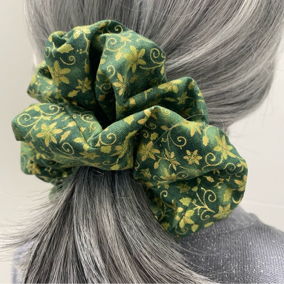 Christmas Hair Scrunchie. Christmas Print. Multicolor . Medium