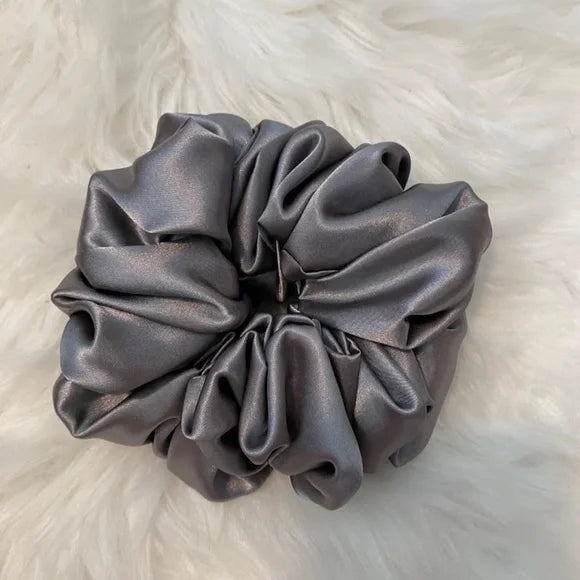 Satin Hair Scrunchie. Gray. Medium