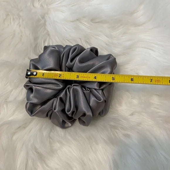 Satin Hair Scrunchie. Gray. Medium