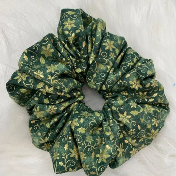 Christmas Hair Scrunchie. Christmas Print. Multicolor . Medium