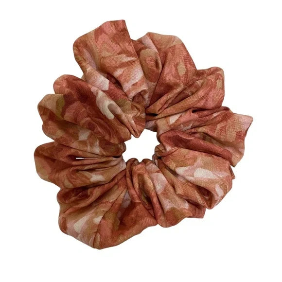 Rose Print Print Hair Scrunchie. Pink Multi. Medium