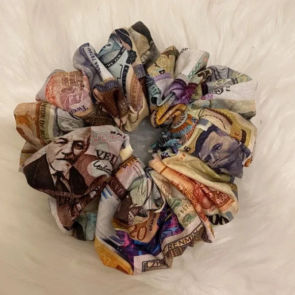 Foreign Currency Print Hair Scrunchie. Multicolor. Medium