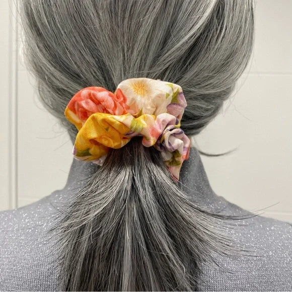 Floral Hair Scrunchie. Multicolor . Medium