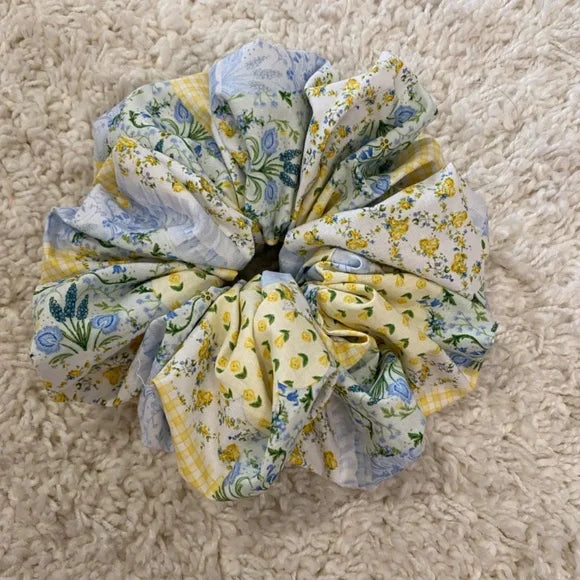Floral Hair Scrunchie. Multicolor . XL