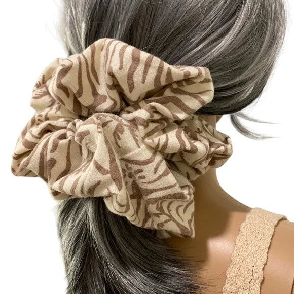 Hair Scrunchie. Multicolor. XL. Tiger Print. Brown/Cream