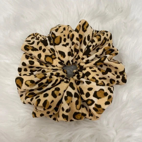 Women's Hair Scrunchie. Leopard Print. XL. Multicolor