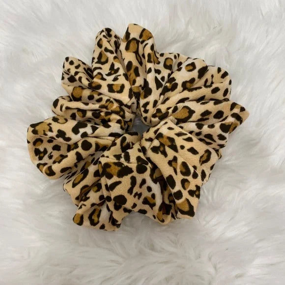 Women's Hair Scrunchie. Leopard Print. XL. Multicolor