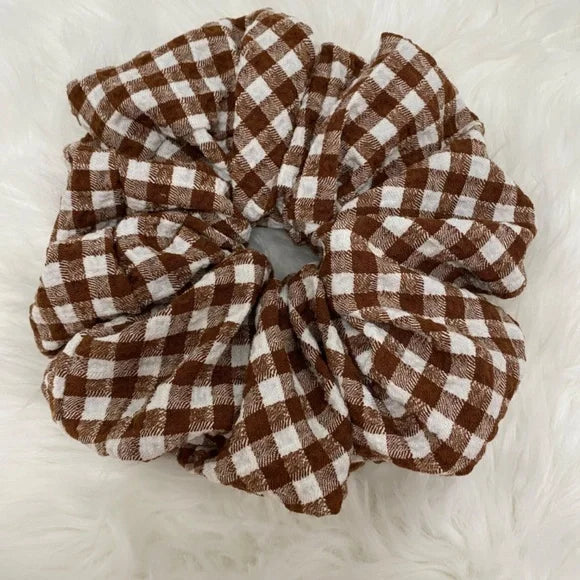 Hair Scrunchie. Gingham Print. Brown/White. XL